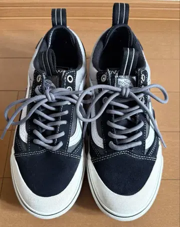 반스 스니커즈 MTE 올드스쿨 워터프루프 24.5cm