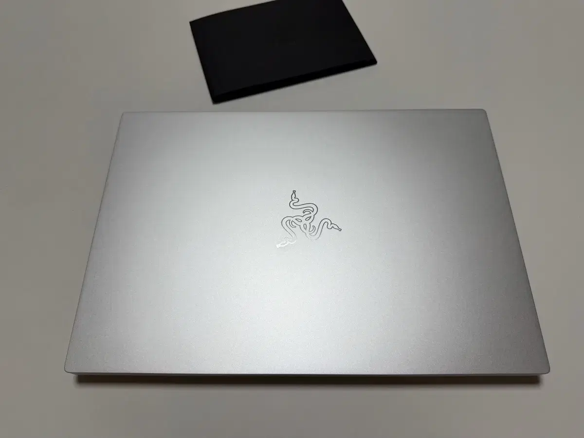 레이저 블레이드 14인치 머큐리 3070TI 램 16gb SSD 1TB
