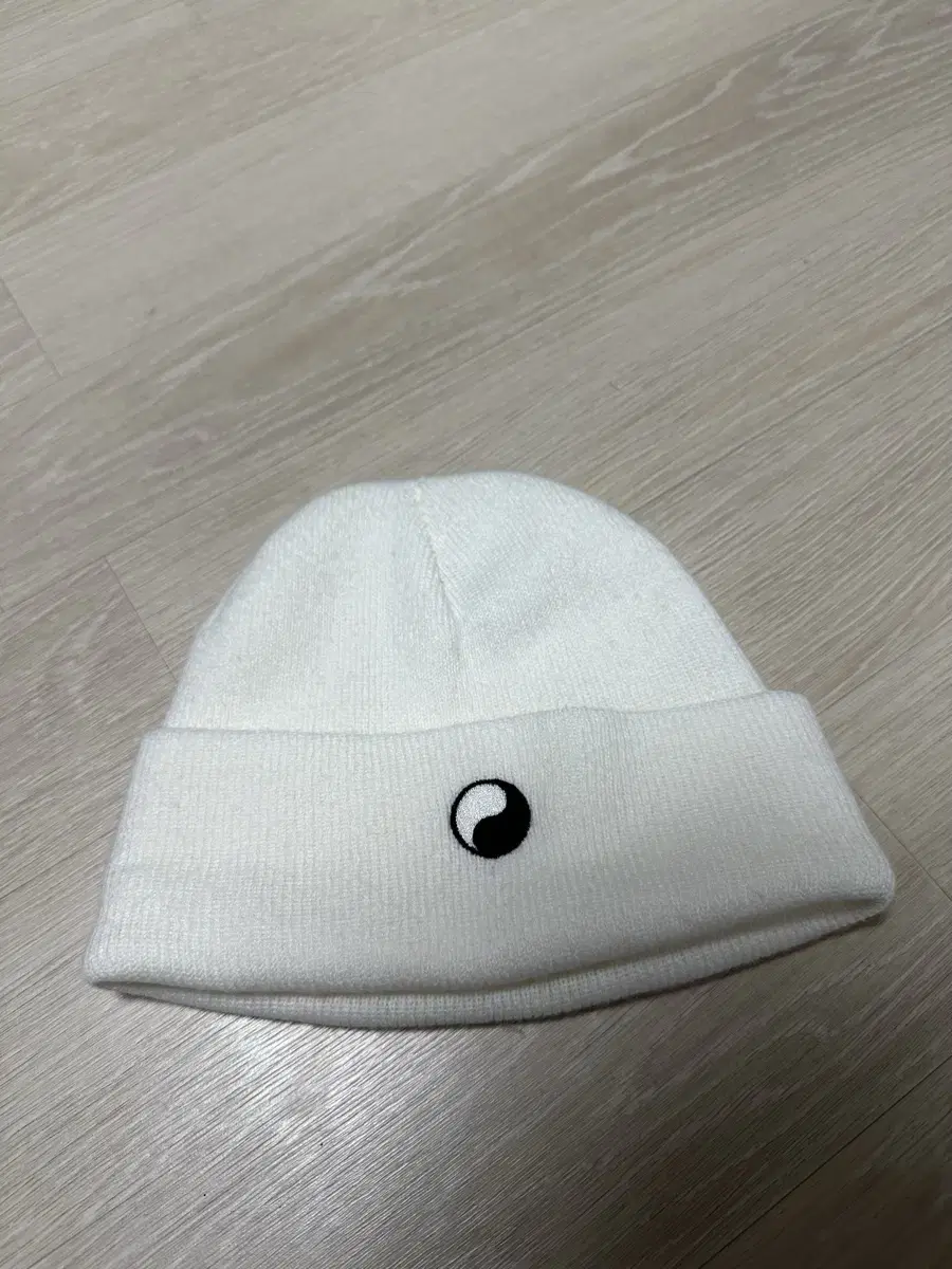 Stussy Hourglass Yin Yang Beanie Bon