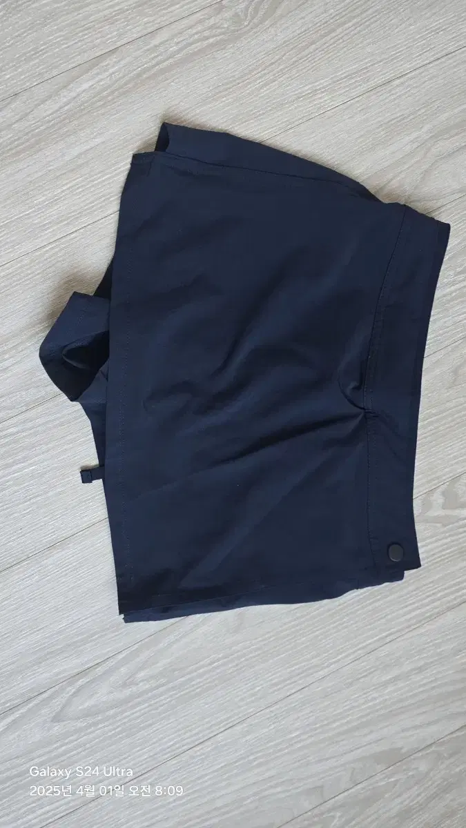 Elle Rash Guard