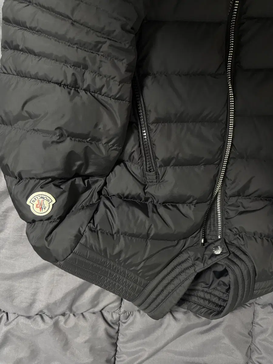 Moncler Ami3 size
