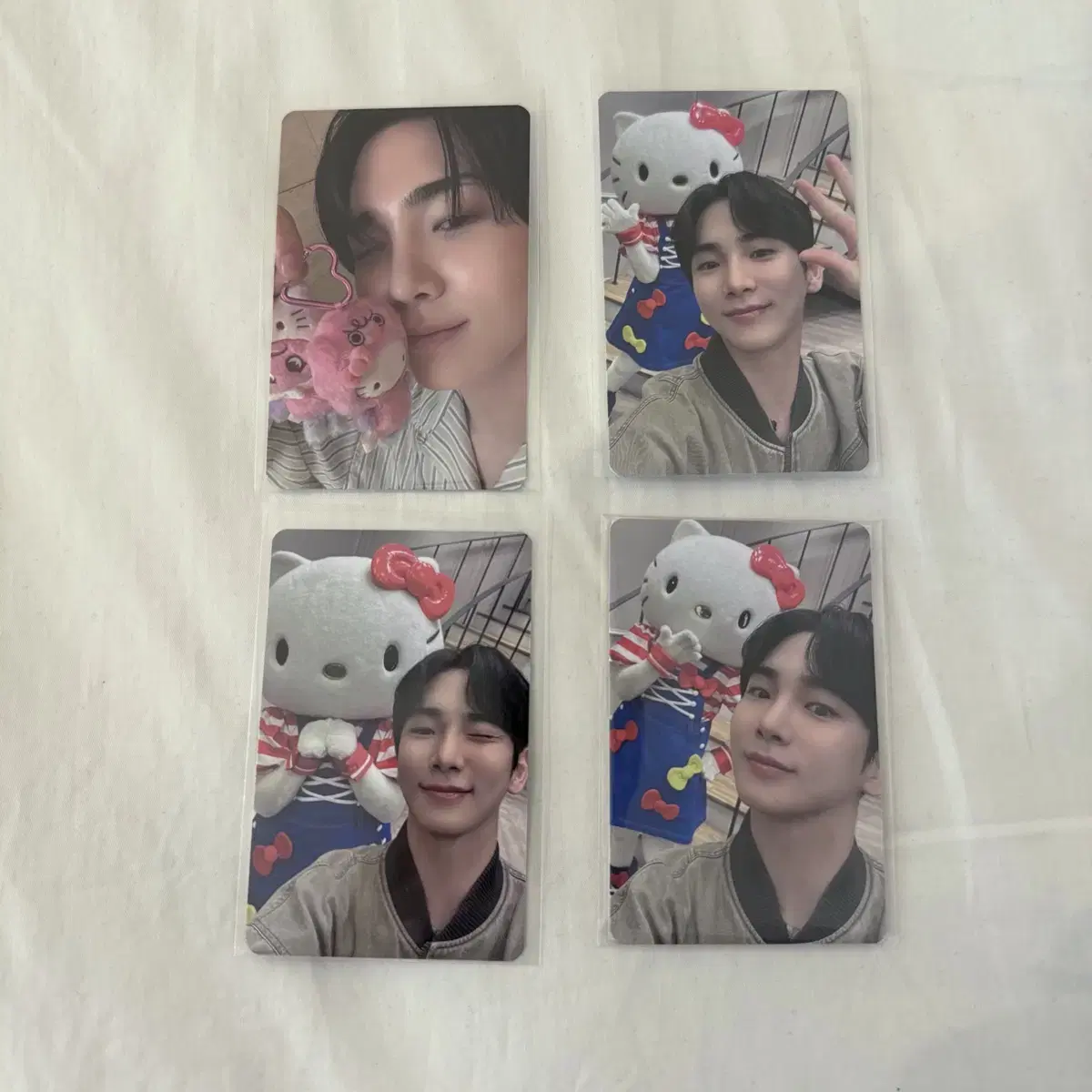 Chapter 4 in bulk) shinee key x Hello Kitty pop up pre-order benefit poca photocard Bok-sil