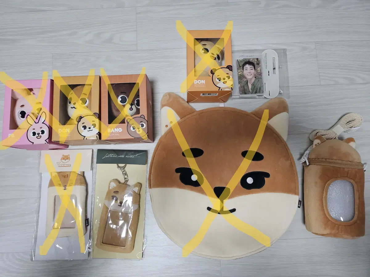 영케이 포카홀더, 데니멀즈 이동장, 영케이 아크릴스탠드