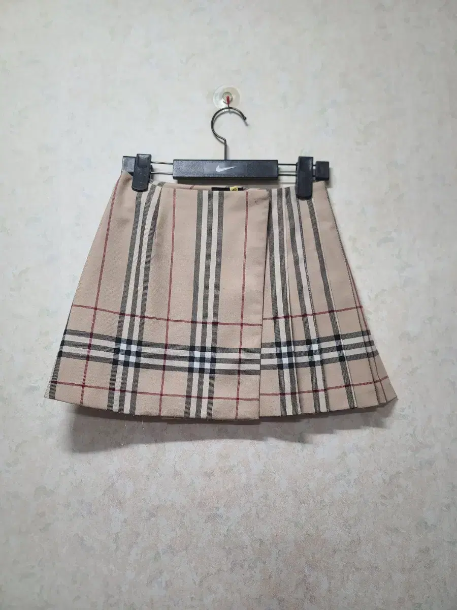 (Free shipping) Burberry Kids Skirt