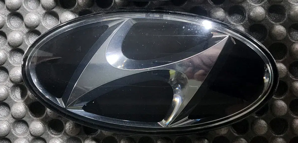 Hyundai SCC Radar Cover Unit Grandeur IG Nexo LF Sonata Emblem