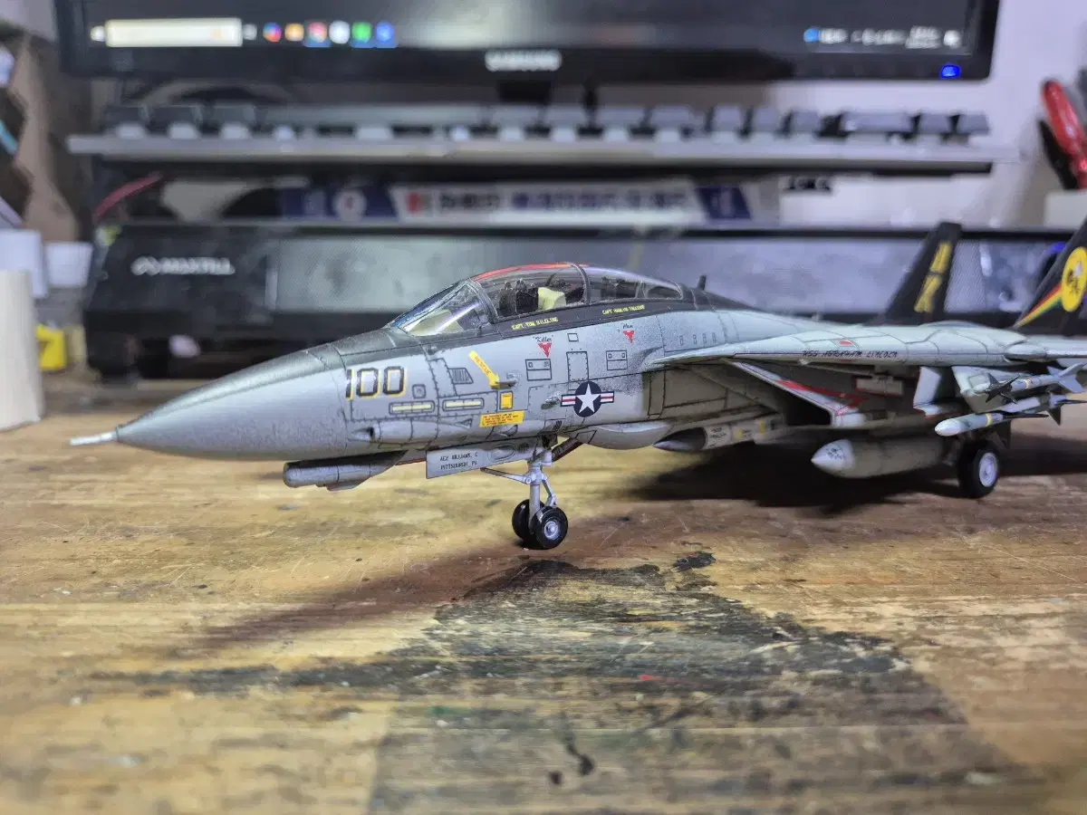 아카데미 1/72 F-14D 톰캣 프라모델 도색작