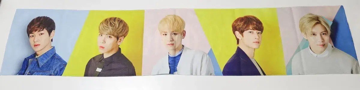 샤이니 콘서트 공식 굿즈 슬로건 판매