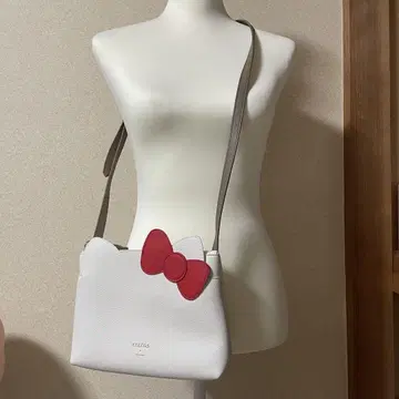 헬로키티 숄더백