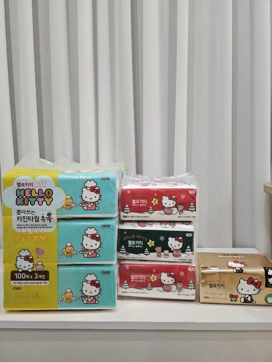 Hello Kitty Kitchen Towel Soft pop up Tissue