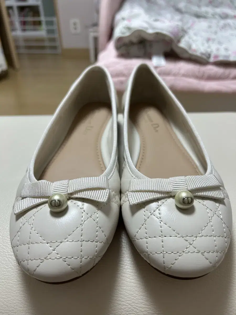 Dior flat