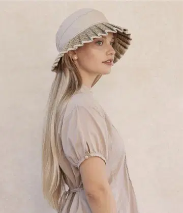 로나 머레이 LORNA MURRAY 햇