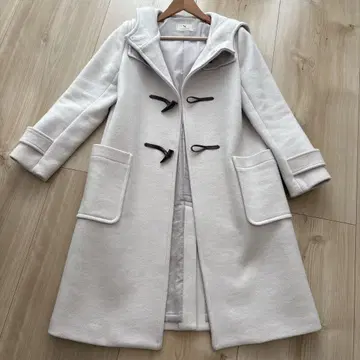 N. 아이보리 더플 코트 후드 부착