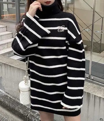 NC 자수 하이넥 니트 미니 원피스