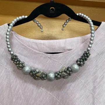 코튼 펄 비 목걸이