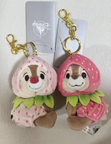 상하이 디즈니 칩과 데일 봉제 인형 키링 딸기