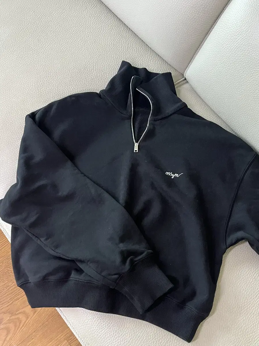 MSGM 여자 반집업 맨투맨 (블랙) S size