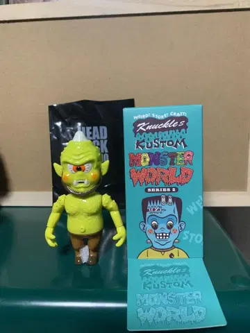 새상품 headlockstudio KUSTOM MONSTER WORLD