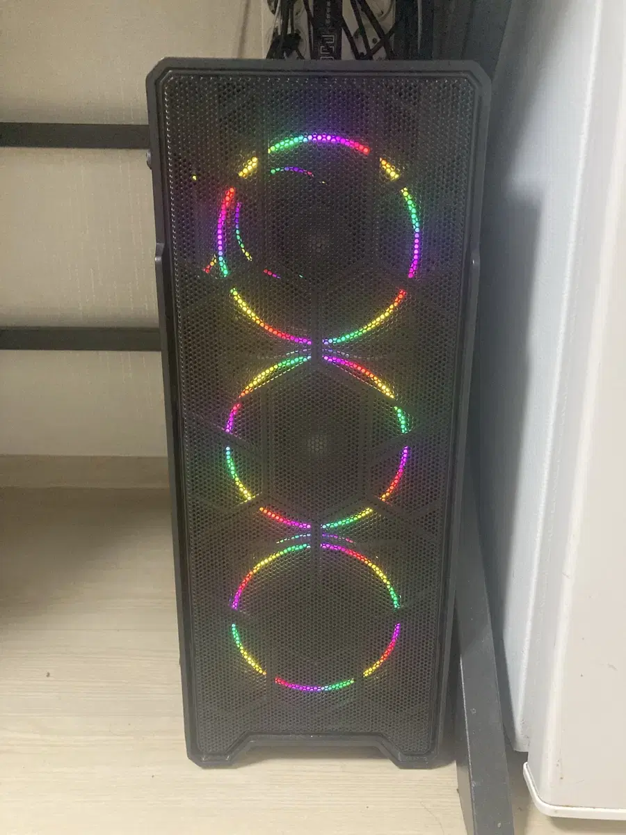 Ryzen 3500 Alpscan Monitor 27-inch RGB Speaker 16GB RAM Radeon