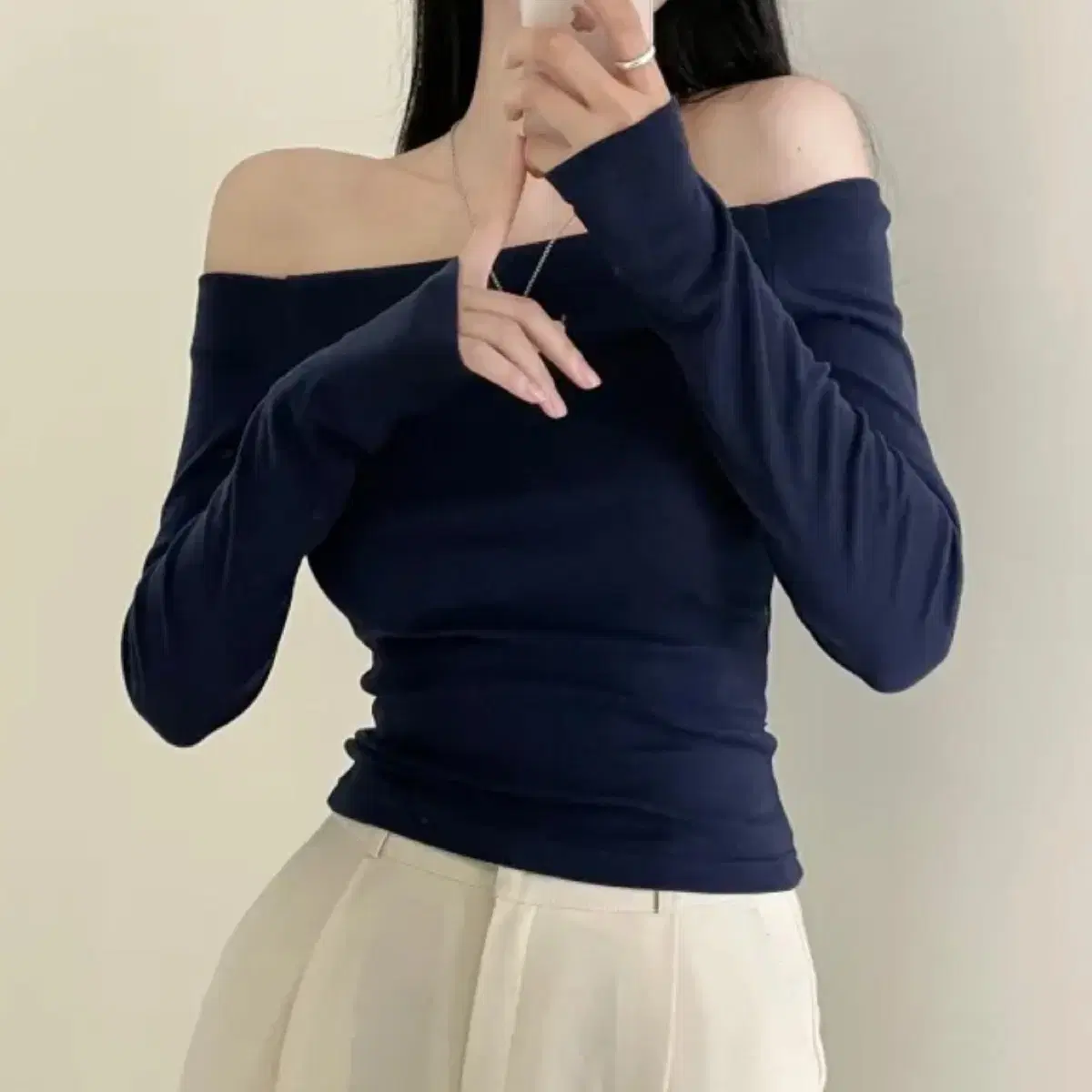 에이블리 오프숄더쫄티 네이비