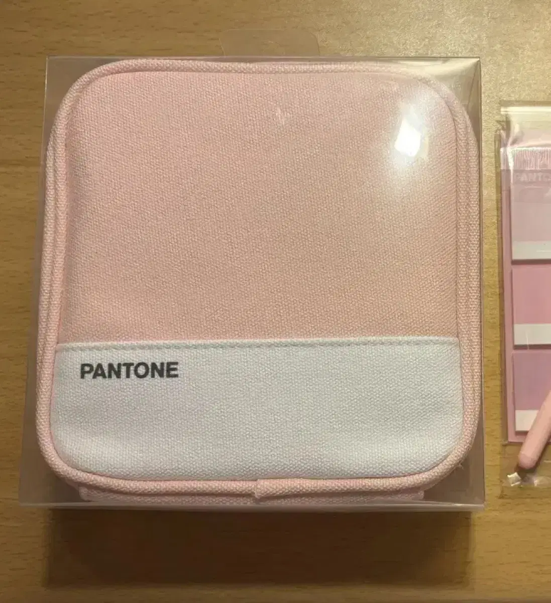 Pantone Square Pink Pink Multi-Purpose Pouch Adhesive Marker Slim Pen