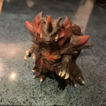 디스트로이어 고질라 피규어 블랙과 레드 약 10cm