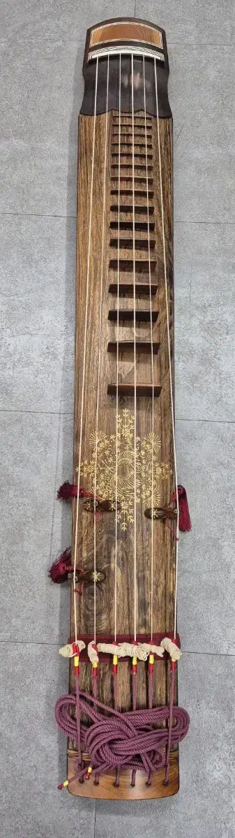 Geomungo (Korean zither) Gohun Gon Geomungo for professionals