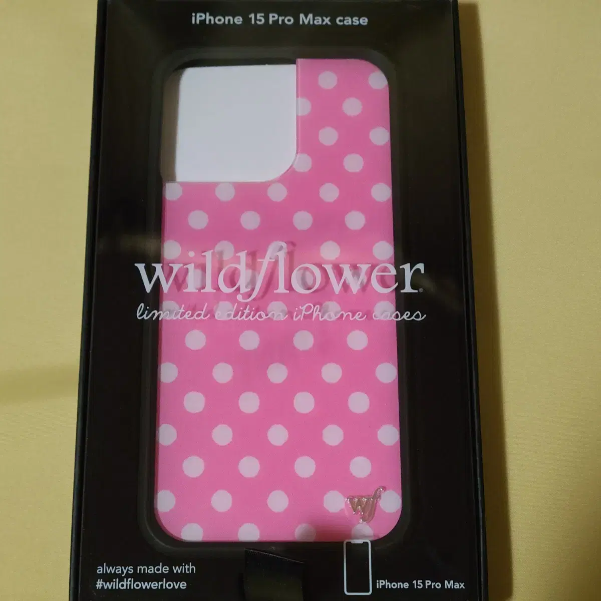 와일드플라워 Pink Polka Dots 아이폰 케이스