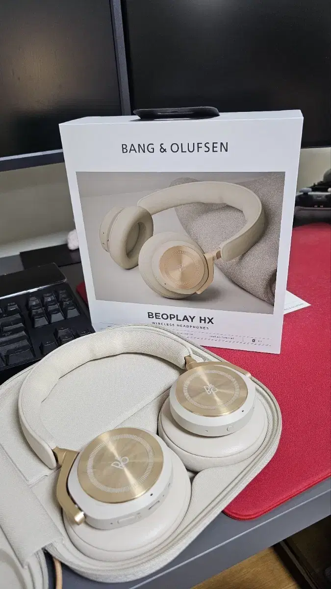 Bang & Olufsen HX Gold Color