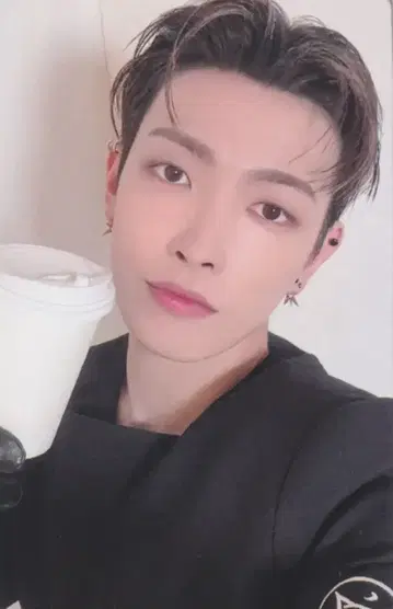 에이티즈 HMV LD 홍중 골든 아워: Part.2