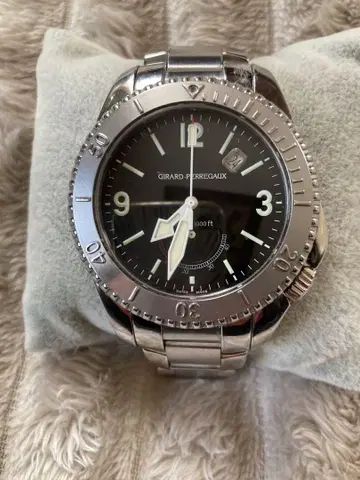 제라드 페리고(GIRARD-PERREGAUX) 시호크 자동 시계