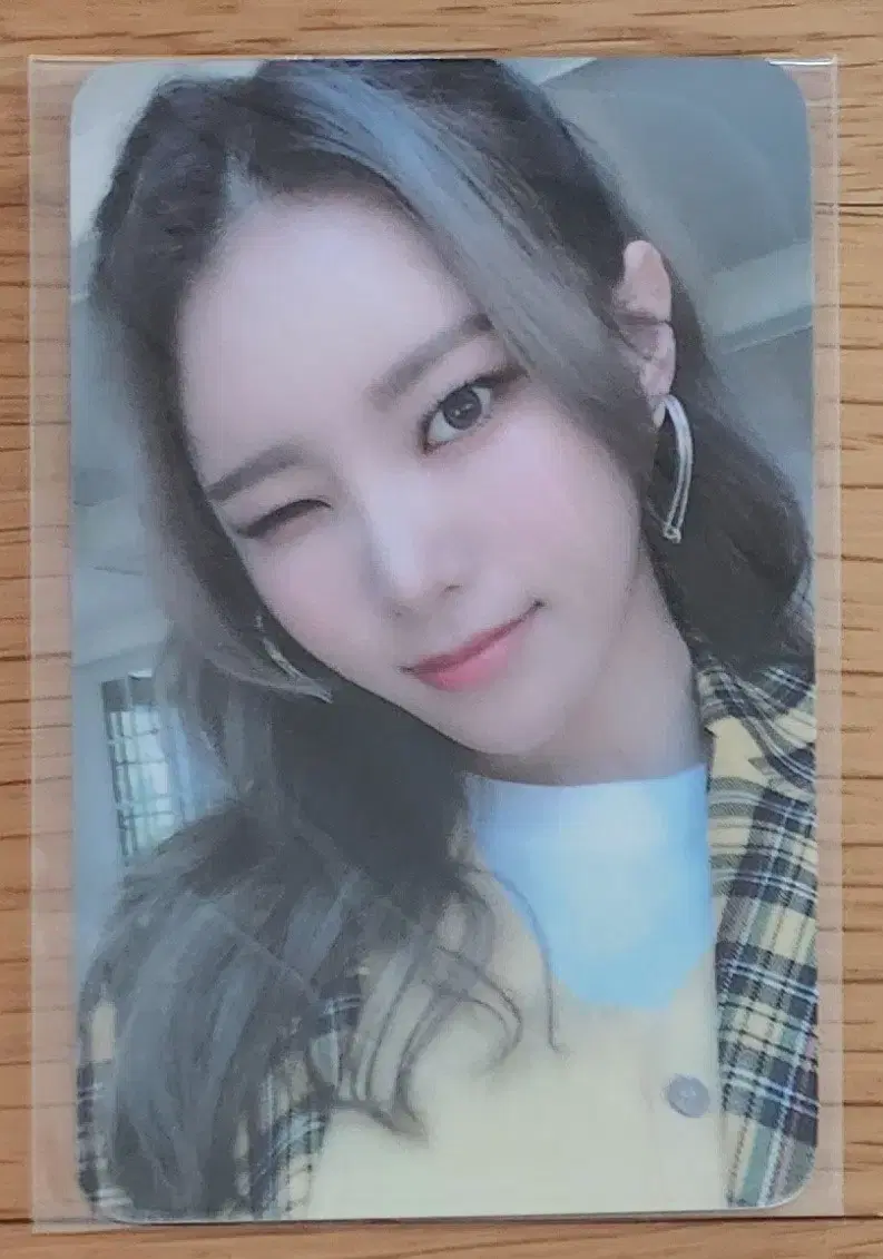 위클리 먼데이 김지민 미공포 포카 포토카드 Weeekly 폴라 폴라로이드