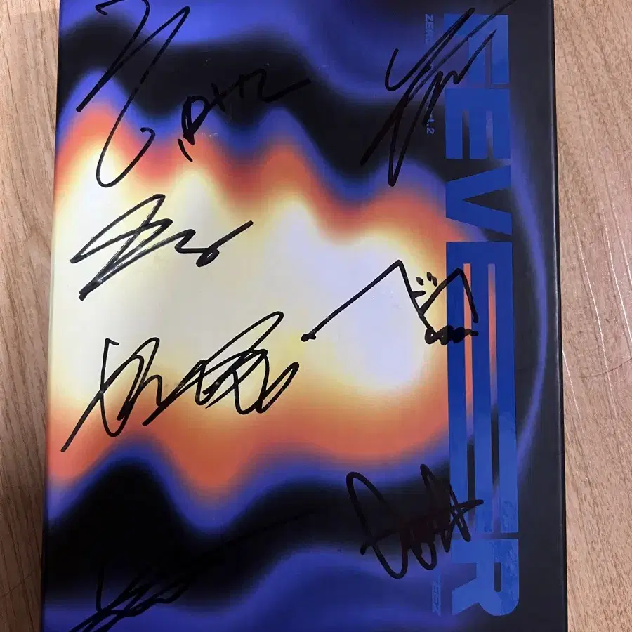 ATEEZ ミンギ サイン入りアルバム ATEEZ アチズ ミンギ 直筆サイン入り トレカ センドオフ - メルカリ