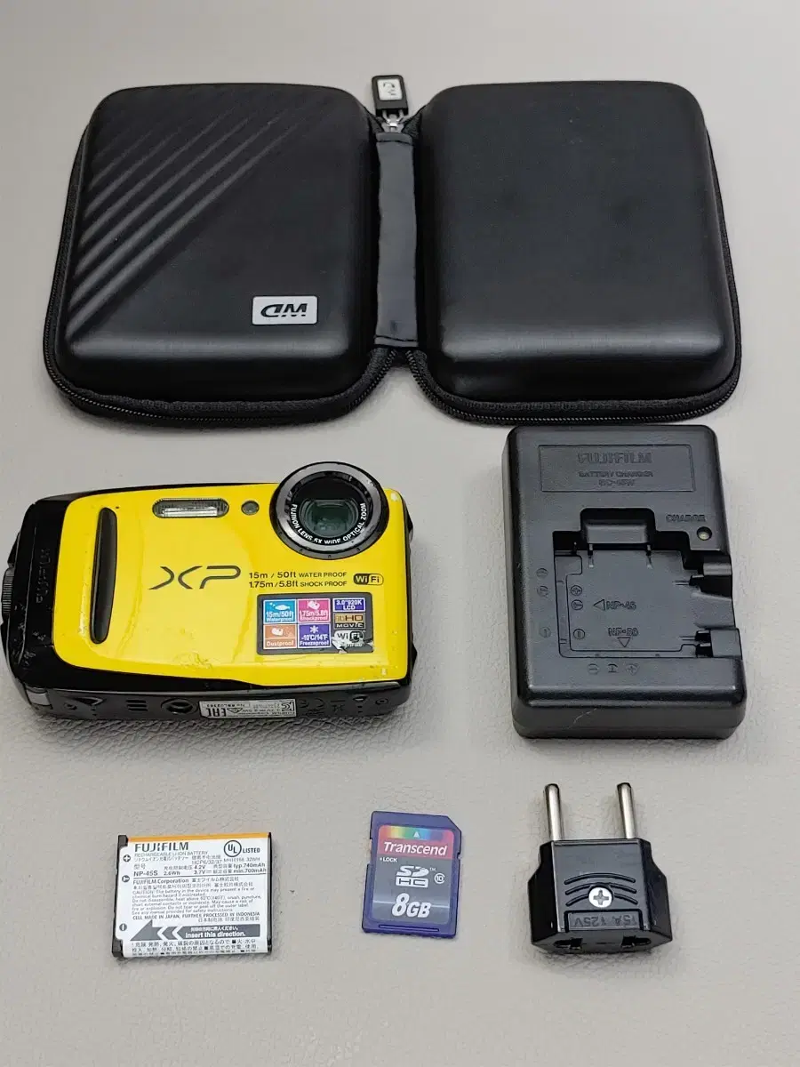 FUJI FinePix XP90 Waterproof Water Play Baro Ready