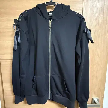 시크릿허니 숄더 레이스업 토끼 귀 후드티