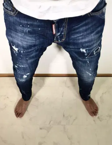 DSQUARED2 디스퀘어드 스케이터 스케이터 42