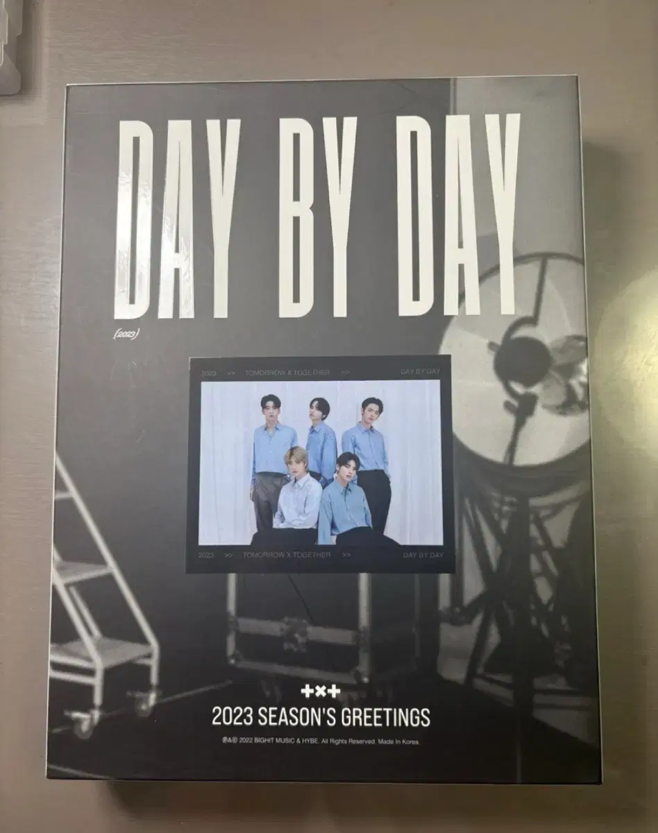 투모로우바이투게더 2023 시즌그리팅