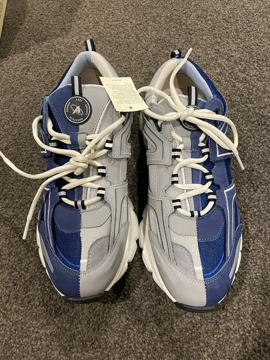 Axel Arigato Marathon R-trail 50/50 (US10.5)