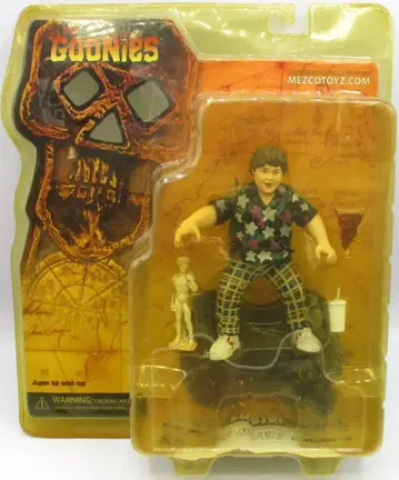 MEZCO (액션 피규어) CHUNK