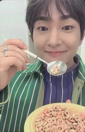 SHINee Weekday ver. ONEW FLOW 1/5