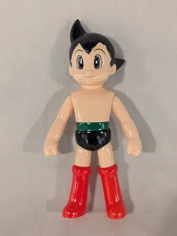 괴물 원 철완 아톰