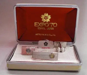 EXPO70 커프스 단추/넥타이핀 케이스 포함