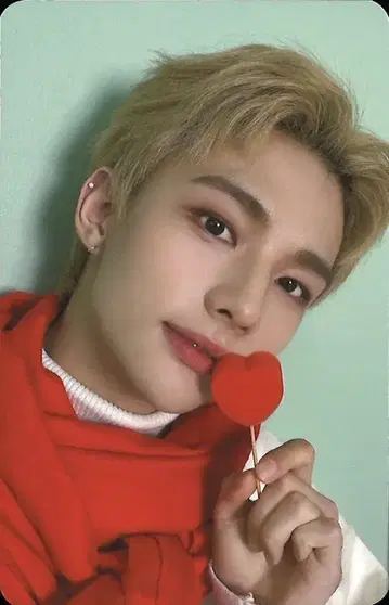 스트레이 키즈 현진 나씨픽 콜라보 WAVE15 트레이딩 카드 하트 스틱