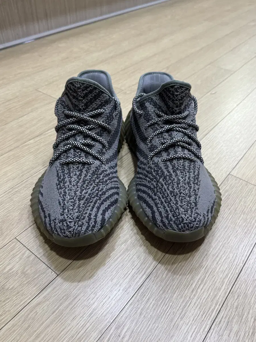 (265)아디다스 이지부스트 350 V2 벨루가 2.0