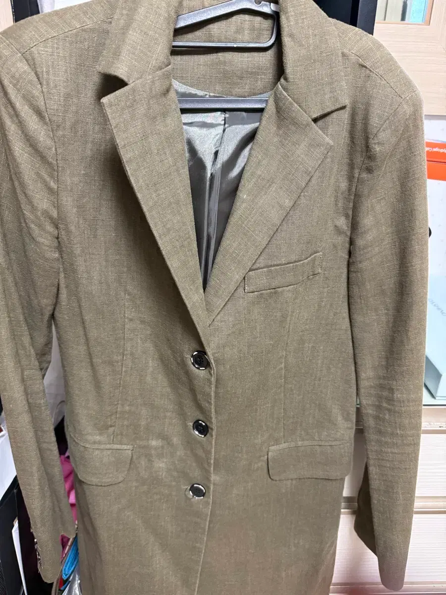 (Deukteomgi-hoe) Bom gaeul, Mid-season Linen Jacket