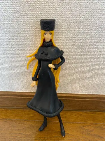 은하철도 999 메텔 피규어