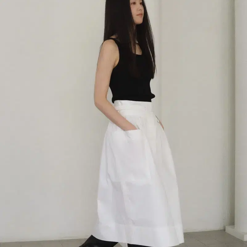 【haag】a non-fade skirt (indigo)☆韓国 人気☆24SS☆スカート 韓国 haag》a non-fade skirt indigo ヘイグ デニムスカート