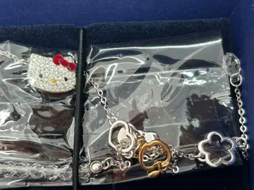 스와로브스키 헬로키티 목걸이 산리오