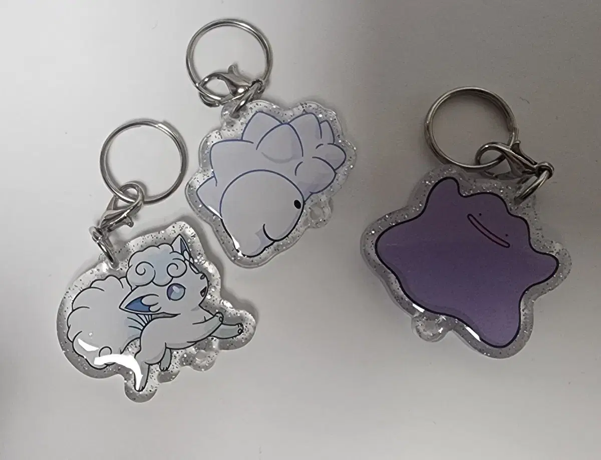 Pokémon pop up keyring
