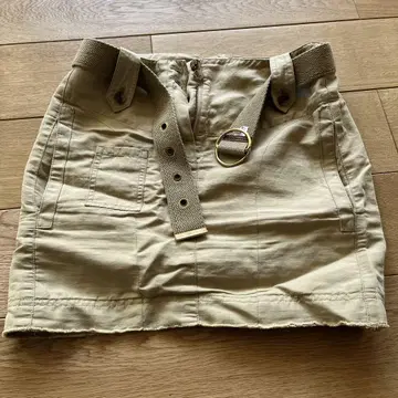 이론 미니 스커트
