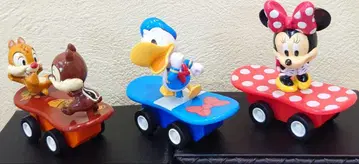 디즈니 스케이트보드 풀백 미니 도날드 칩과 데일 피규어